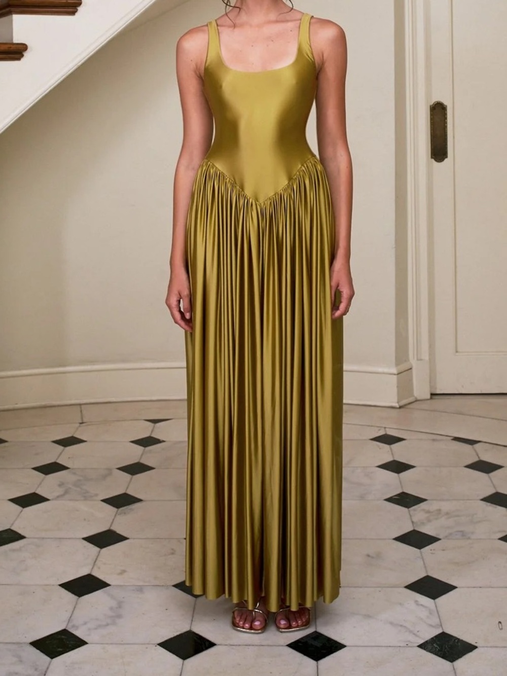 Sold out Flattering Olive Green Scoop Neck Pleated Maxi Dress - Picture 2 of 6